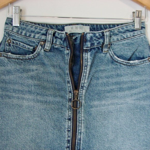 Free People We The Free Zip It Up Denim Jean Mini Skirt Raw Hem Festival Size 24 - Picture 8 of 14